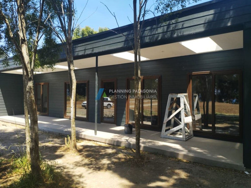 Casa En Venta De 3 Dorm. Con Acceso Al Lago En Frutillar