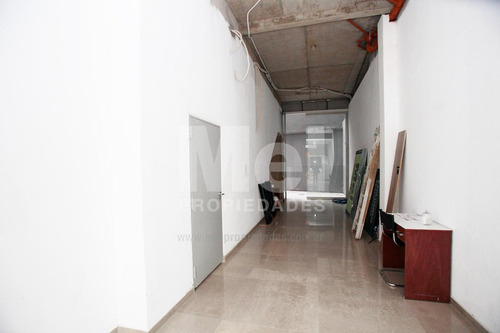 Imagen 9 de 21 de Local Huergo 244 Venta Con Renta