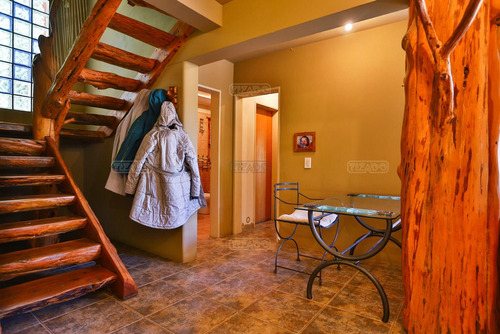 Casa En Venta Ubicado En Lago Gutiérrez, Bariloche, Patagonia