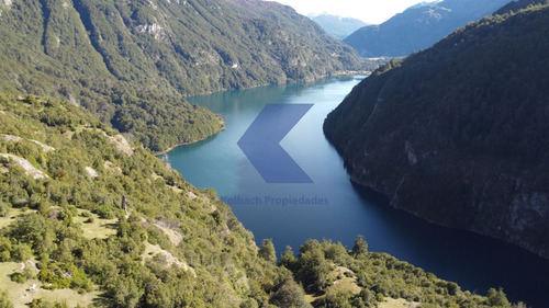 Hermoso Terreno Con Río En Venta En Futalefu