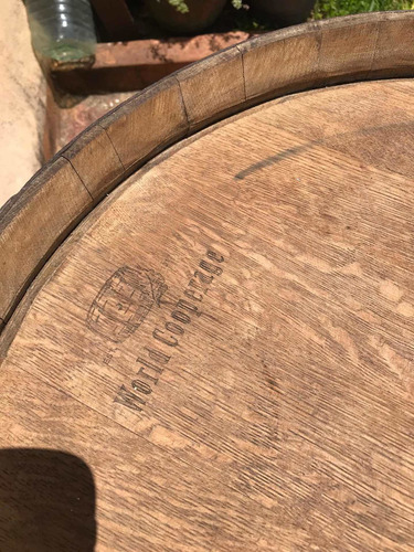 Imagen 2 de 7 de Barril Roble Adaptado Adorno