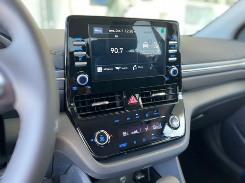 Imagen 18 de 22 de Hyundai Ioniq Unique 1.6 Gdi Hibrido At 5p