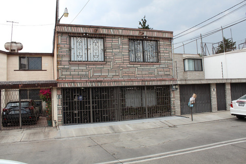 Imagen 1 de 14 de Casa En Venta En Montreal 205 Valle Dorado Tlalnepantla