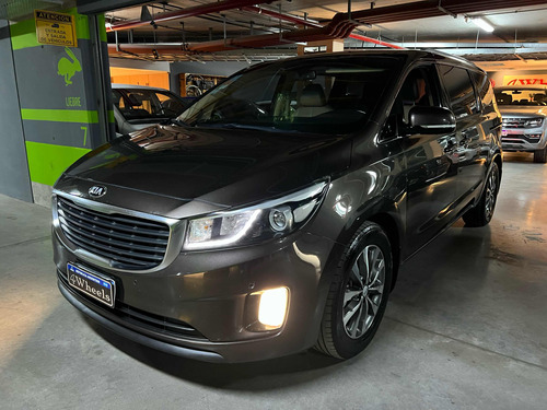 Kia Carnival 2.2 Crdi Premium Avn