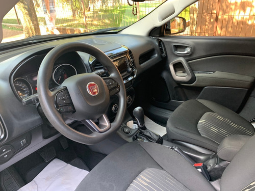 Fiat Toro 1.8 16v Freedom Flex 4x2 Aut. 4p