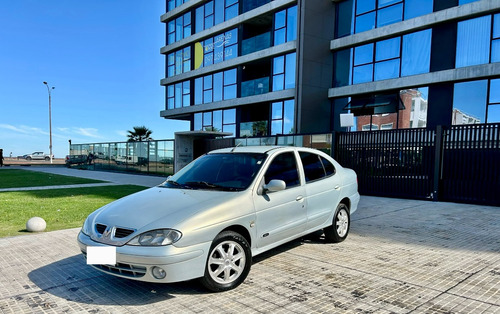 Renault Megane 1.6 Tric Pack Plus