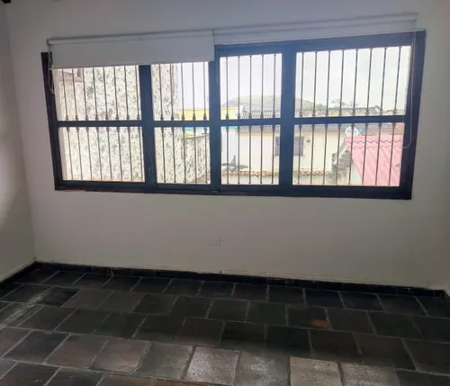 Casa Con Patio Enorme Para Tu Proyecto Personal En El Bosque, Cali