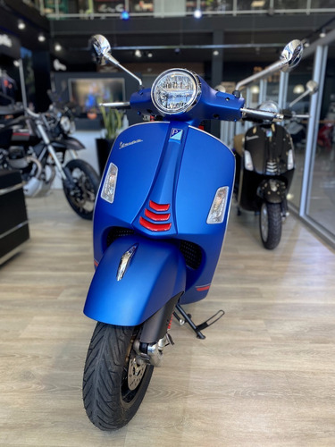 Imagen 3 de 16 de Vespa Gts Super 300 Sport - Entrega Inmediata