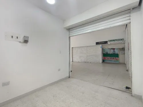 Local En Arriendo En Pizarreal. Cod A30791