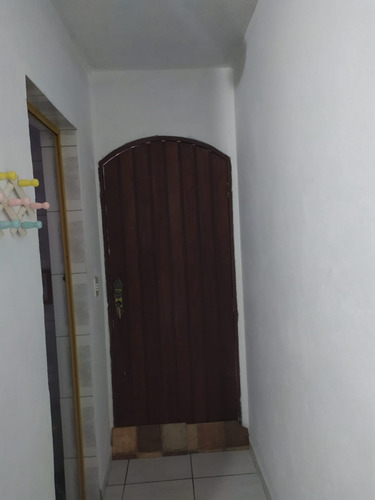 Imagem 12 de 21 de Casa Na Praia À 889 Metros Do Mar, Com Área Gourmet Com Churrasqueira, Lavanderia Coberta, No Bairro Vila Nossa Senhora De Fatima, Em Mongaguá, Analisa Carro Como Parte De Pagamento