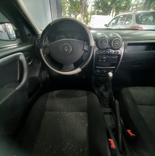 Renault Logan 1.0 16v Expression Hi-flex 4p