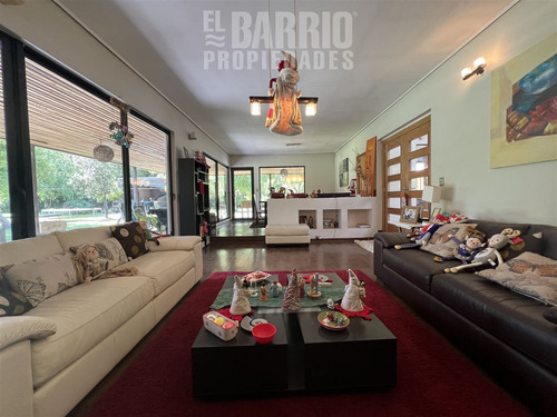 Casa En Venta De 3 Dorm. En Colina