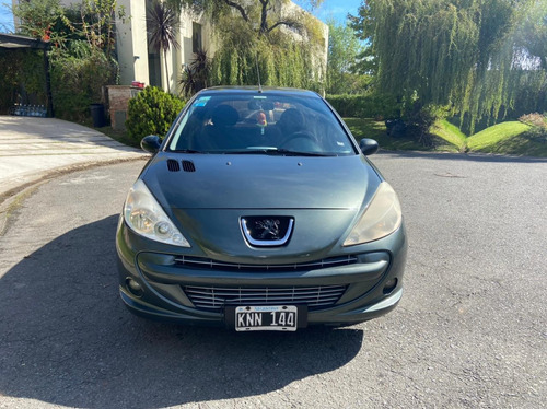 Peugeot 207 2011 1.4 Xs