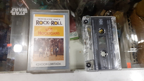Cassette Los Hooligans Idolos Del Rock En Formato Cassette