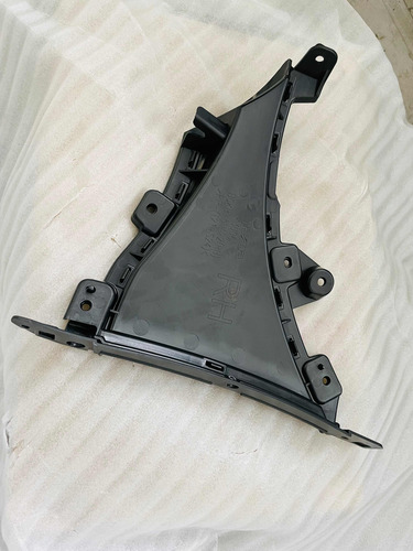 Bcka-50-a20b Moldura Delantera Derecha Guía Aire Mazda 3