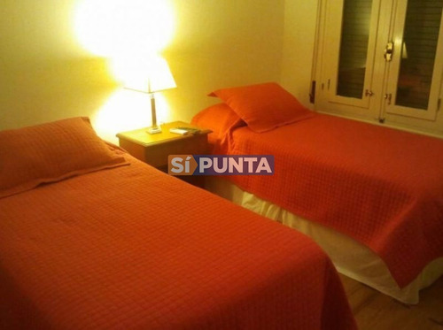 Imagen 13 de 17 de Casa Con Piscina Climatizada