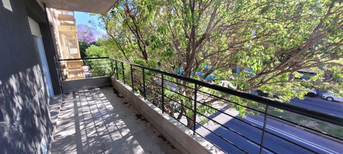 En Venta Departamento 1 Dorm Av Francia 800 Barrio Lourdes, Macro Centro, Rosario.