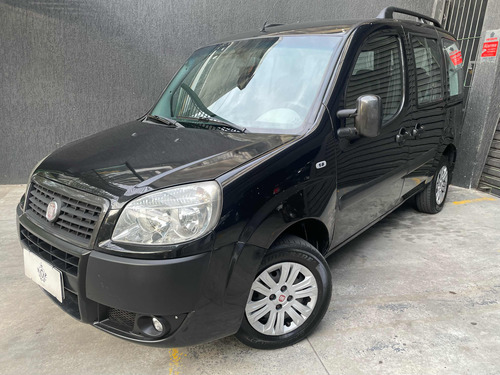 Fiat Doblo 1.8 16v Essence Flex 5p
