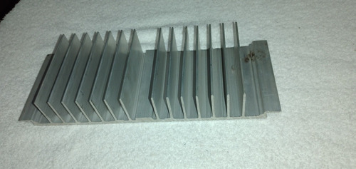Disipador De Calor Aluminio, Mide 25 Cm X 10 Cm