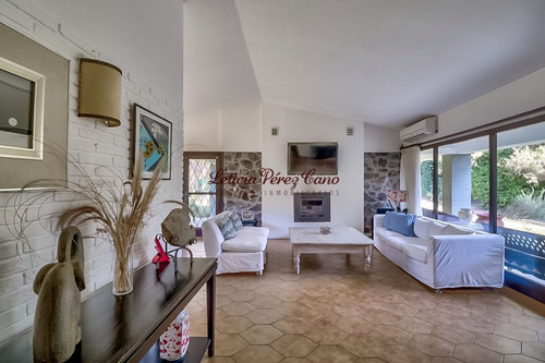 Imagen 14 de 30 de Casa En Venta Cantegril, Punta Del Este