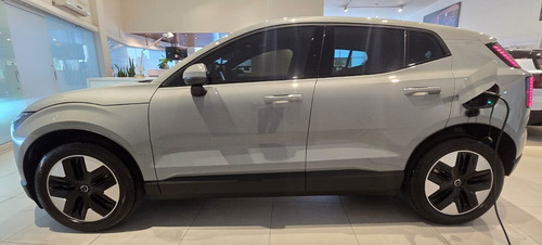 Volvo EX30 Core E40