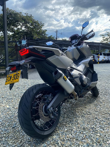 Honda X-adv 750