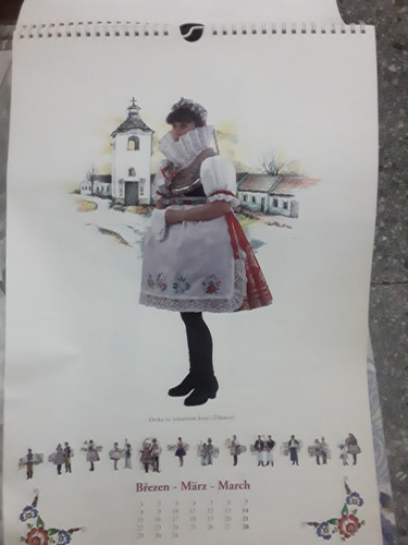 Almanaque De Trajes Típicos Checos Kroj De Republica Checa (Usado)