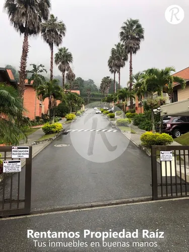 Casa Campestre En Venta En Loma Del Chocho. Cod V9352