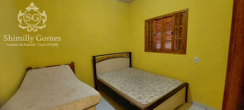 Imagem 11 de 16 de Chácara Com Ótima Localização, Casa 3 Dormitórios, Churrasqueira E Piscina.
