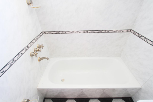 Imagen 14 de 23 de Semipiso De Categoría - 4 Ambientes Con Dependencia - 125 M2 - Impecable Estado