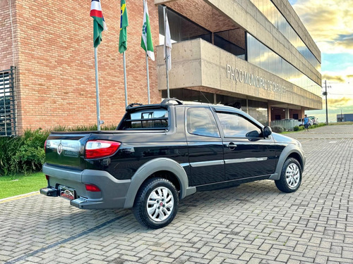 Fiat Strada 1.4 Hard Working Cab. Dupla Flex 3p