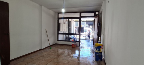 Alquiler De Departamento 3 Ambiente En Caseros, Tres De Febr