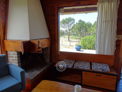 Josephine En Punta Del Diablo
