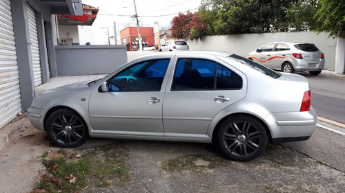 Volkswagen Bora 2.0 4p 2001