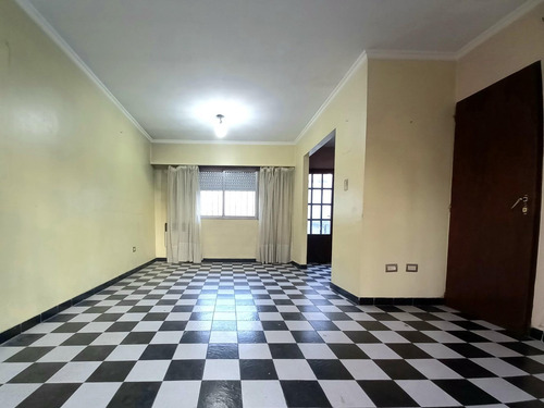 Imagen 2 de 8 de Venta Duplex 4 Ambientes Castelar Cod5246