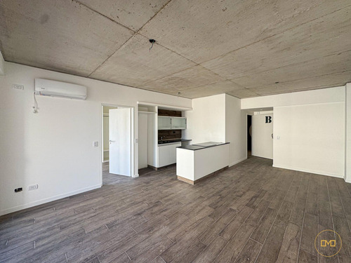 2 Amb · Suite · Toilete · Luminoso · 55m2