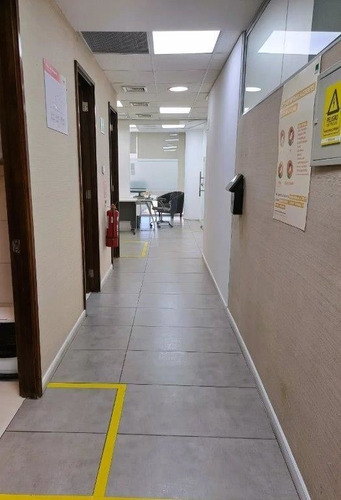 Imagen 7 de 16 de Arriendo Oficina Las Condes, Metro Los Dominicos 227 M2