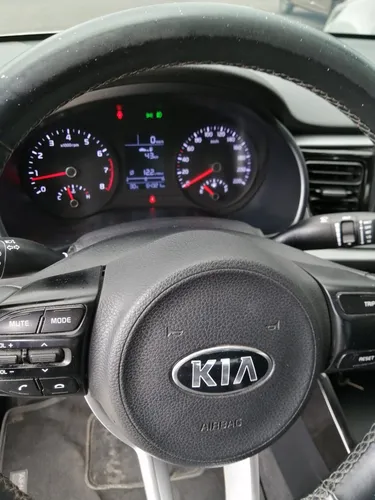 Kia Rio 1.4 Zenith Hb 5 p