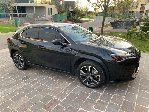 Lexus UX 250h Luxury