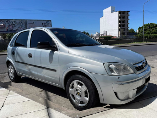 Imagen 3 de 16 de Chevrolet Corsa 2009 1.8 Gl Aa+da
