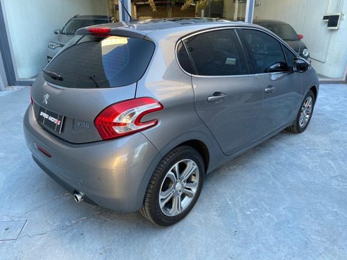 Peugeot 208 Feline Pack Cuir 2014