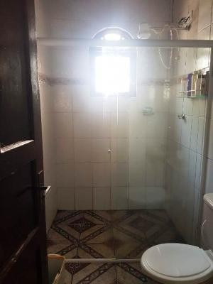 Vendo Casa A 500 Metros Do Mar Com Quintal Amplo Em Itanhaém