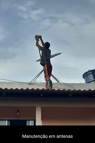 Imagem 3 de 6 de Internet Via Satélite E Energia Solar Em Área Rural