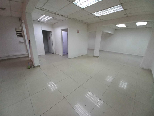 Hermoso Local Comercial (87818)
