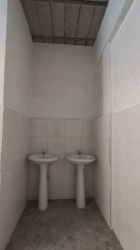 Imagen 9 de 10 de Local En Venta Tocuyito Municipio Libertador