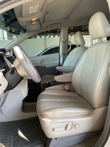 Imagen 7 de 9 de Toyota Sienna