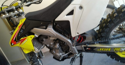 Suzuki Rmx