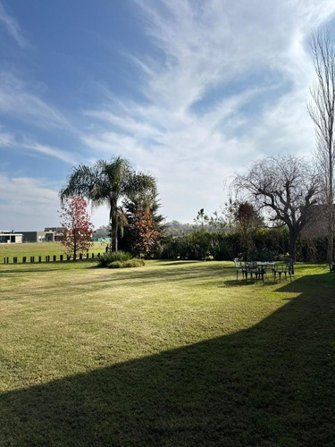 Hermosa Casa En La Concepción De Lujan