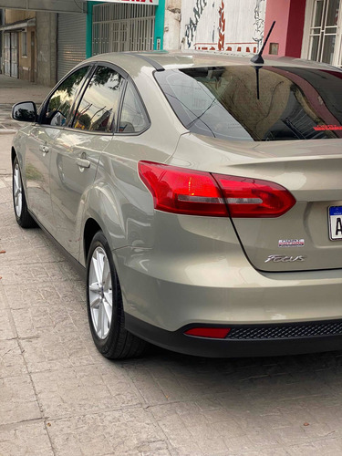 Imagen 7 de 18 de Ford Focus S 1.6 4p