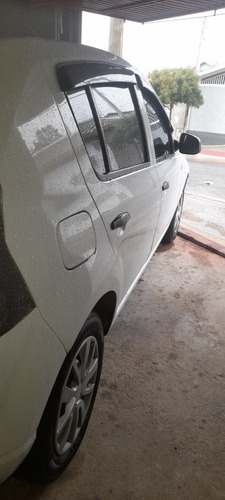 Imagem 8 de 10 de Renault Sandero Stepway 1.0 16 Válvula